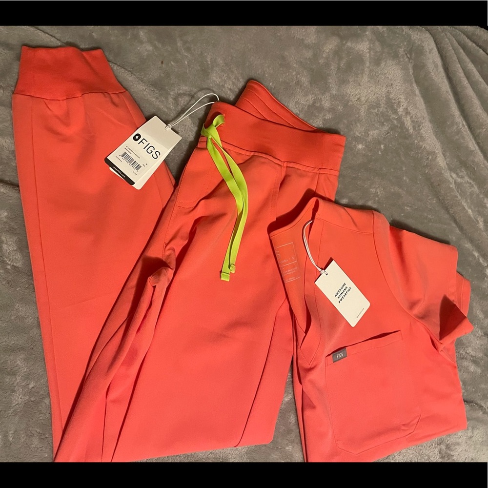 COPY - FIGS women’s scrub set